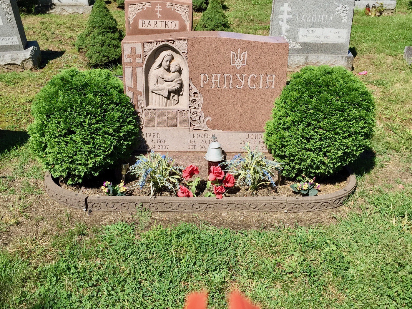 custom monument by Monroe Monuments in Northern New Jersey — example 7