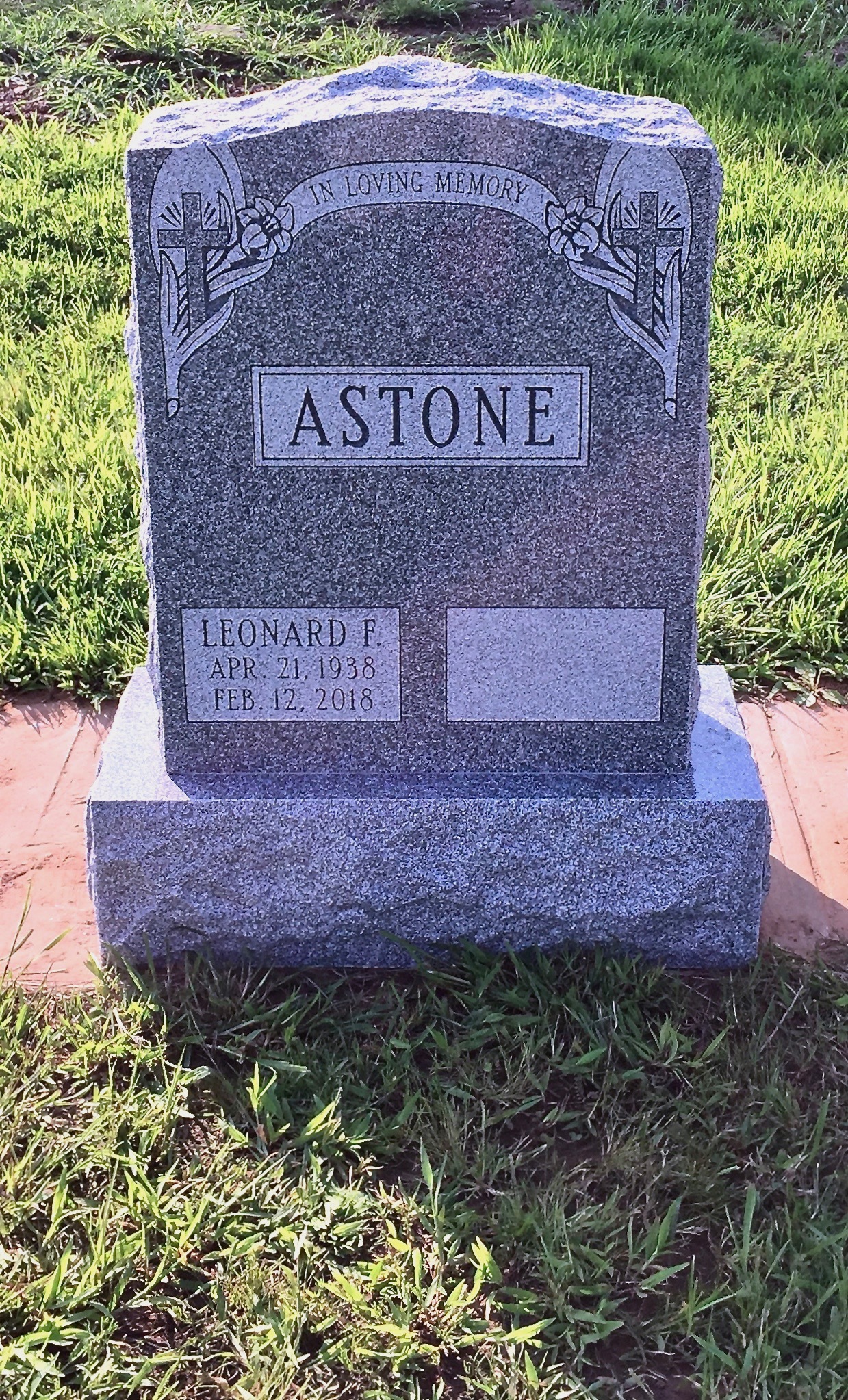companion double headstone by Monroe Monuments in Northern New Jersey — example 2