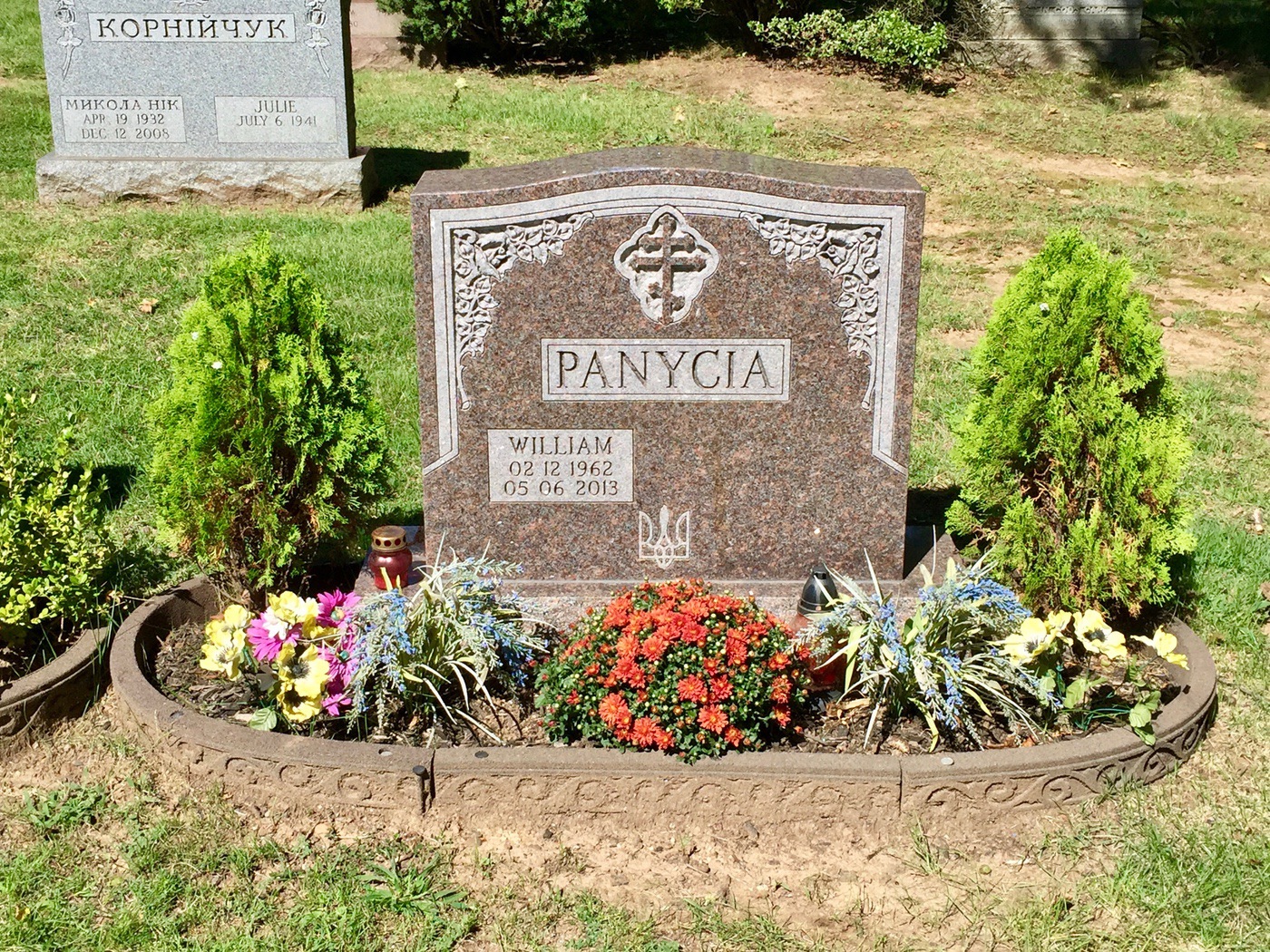 companion double headstone by Monroe Monuments in Northern New Jersey — example 5