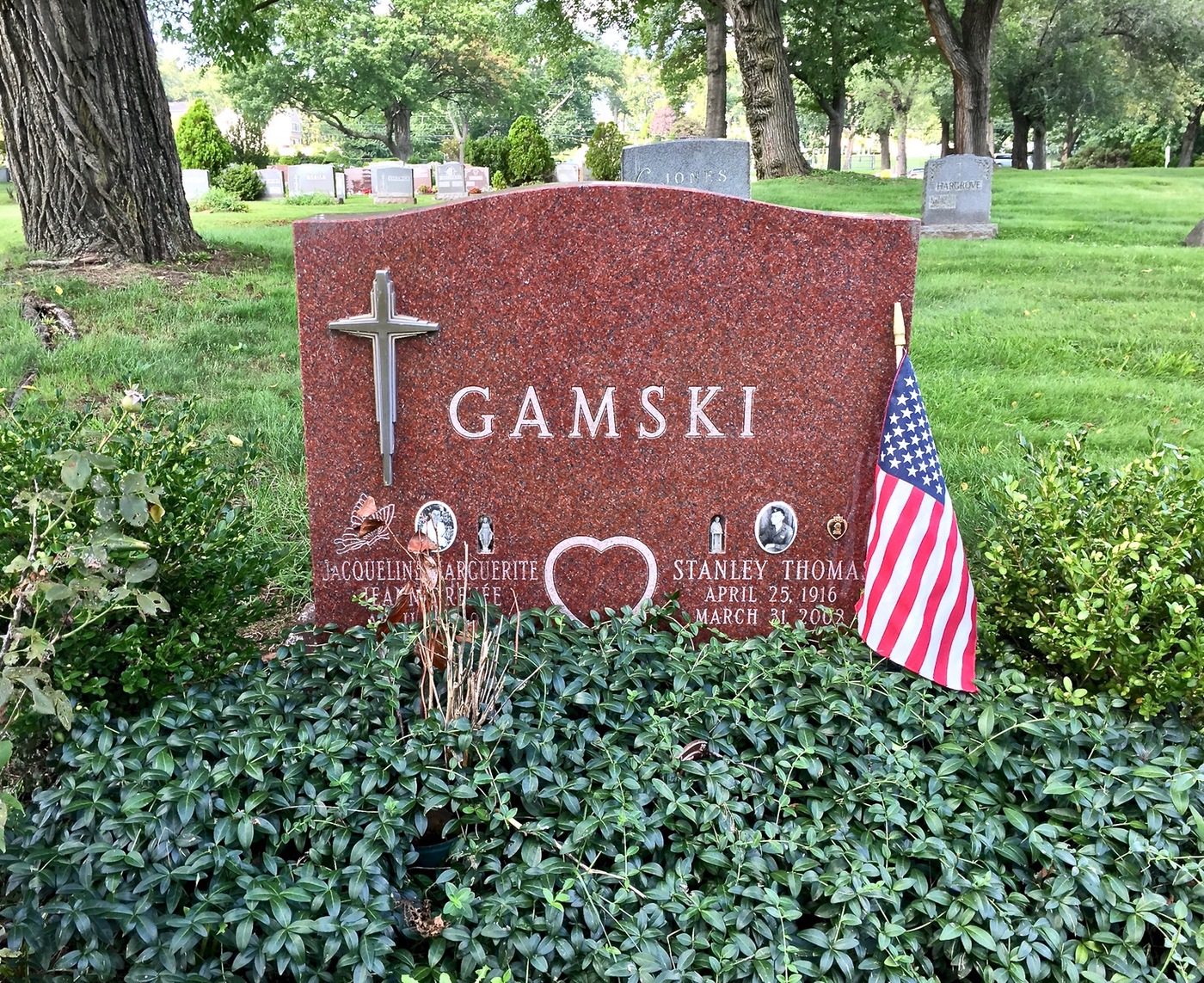 companion double headstone by Monroe Monuments in Northern New Jersey — example 7